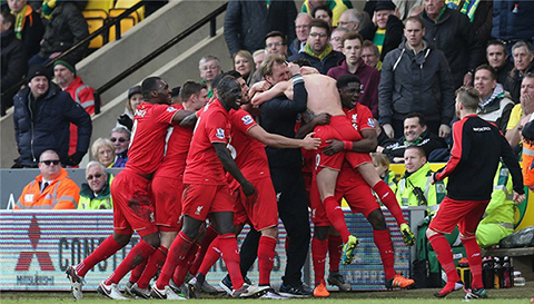 足球欧冠淘汰赛再次出现争议红牌（欧冠淘汰赛再现红牌争议）